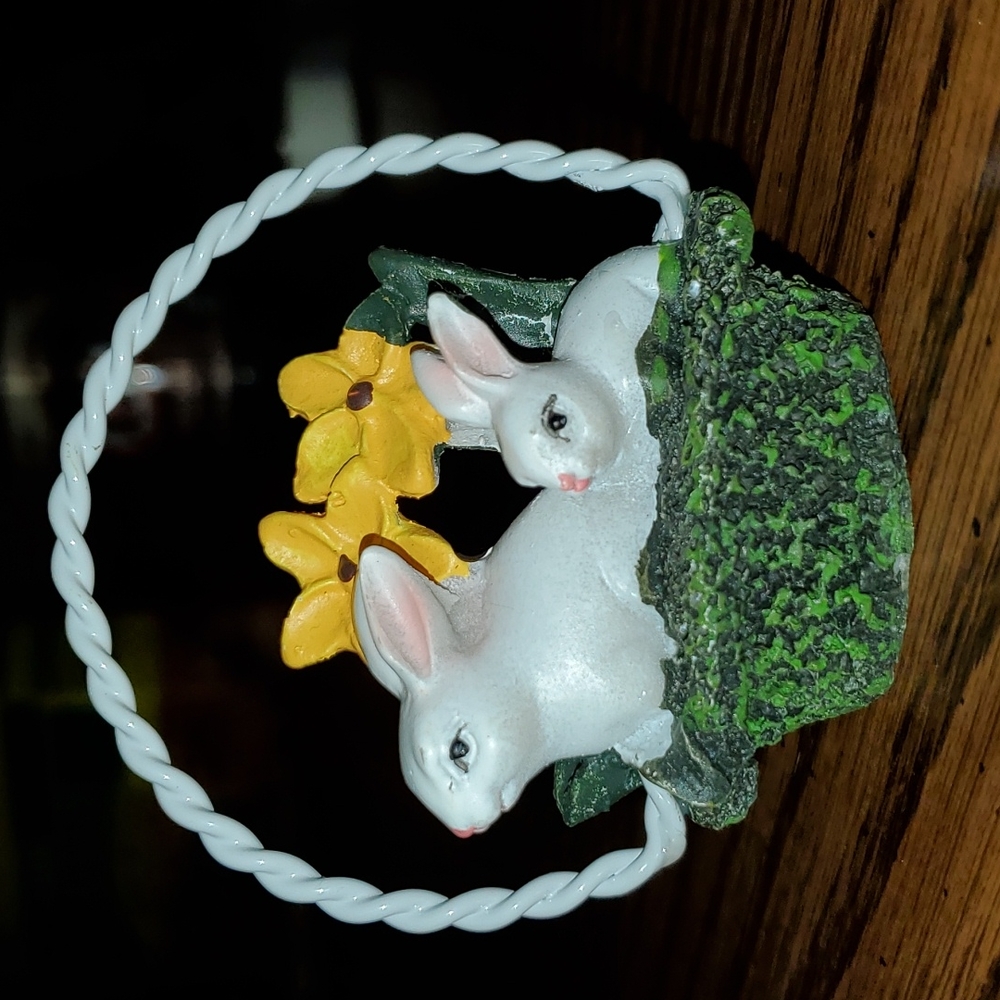 METALWORK DECOR-Bunnies and Flowers in a green basket. 3" T. EC.